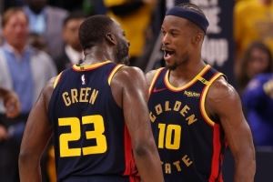 库里:巴追率队掌控了局势 我末节只需打两分钟比赛就失去悬念 库里:巴追率队掌控了局势 我末节只需打两分钟比赛就失去悬念