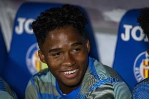 世体:马赛和里昂均有意租借恩德里克,球员对如此选项持开放态度 世体:马赛和里昂均有意租借恩德里克,球员对如此选项持开放态度