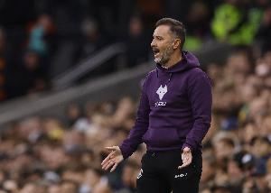 这次还能保级吗？连续两个赛季英超前10轮不胜，狼队是历史首队