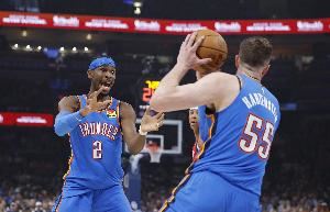 卡特：可怕的是 雷霆上赛季就很强&但本赛季更强了 大家得小心了