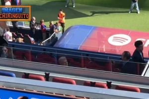 六台：巴萨今日在诺坎普公开训练，俱乐部主席拉波尔塔出席